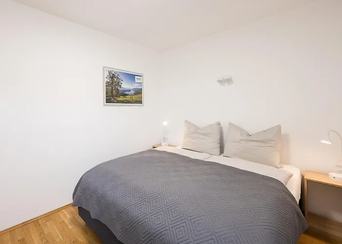 Sued * קלגנפורט